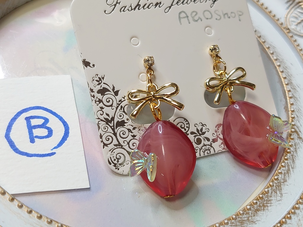 みずみずしい果実イヤリング