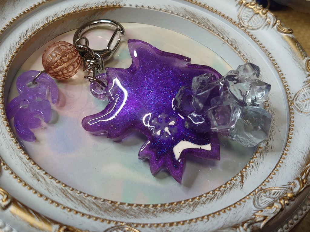 氷狼のキーホルダー