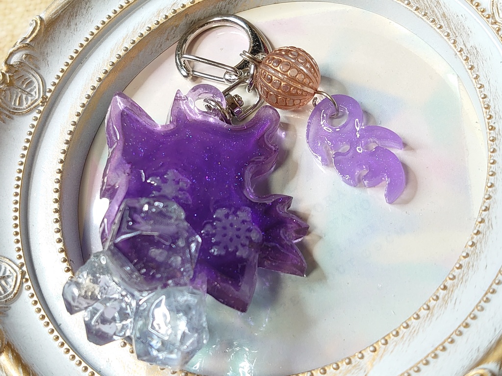 氷狼のキーホルダー