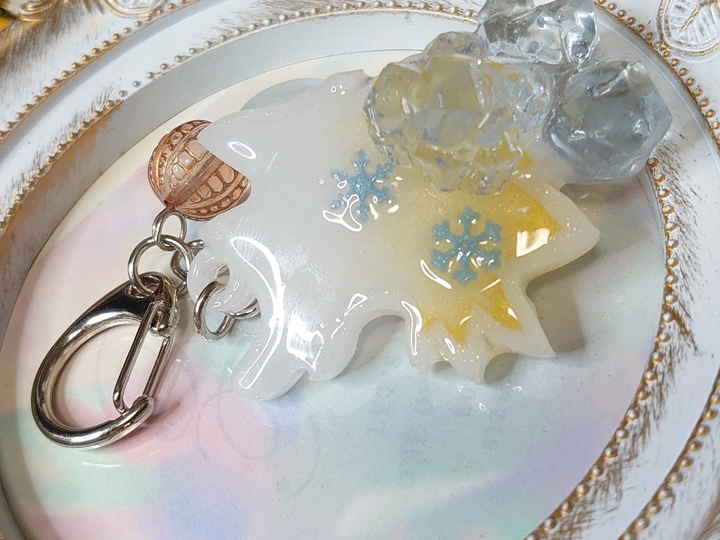 氷狼のキーホルダー