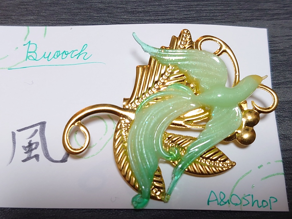 6属性のフェニックス ブローチ