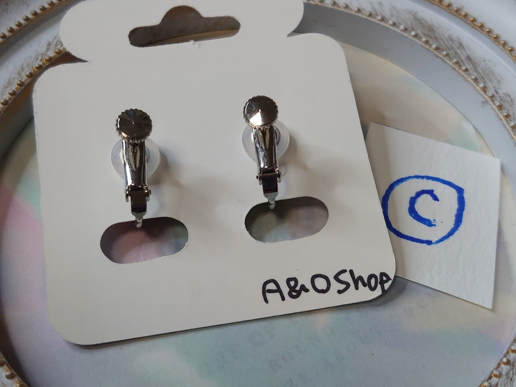 漆黒のピアス&イヤリング