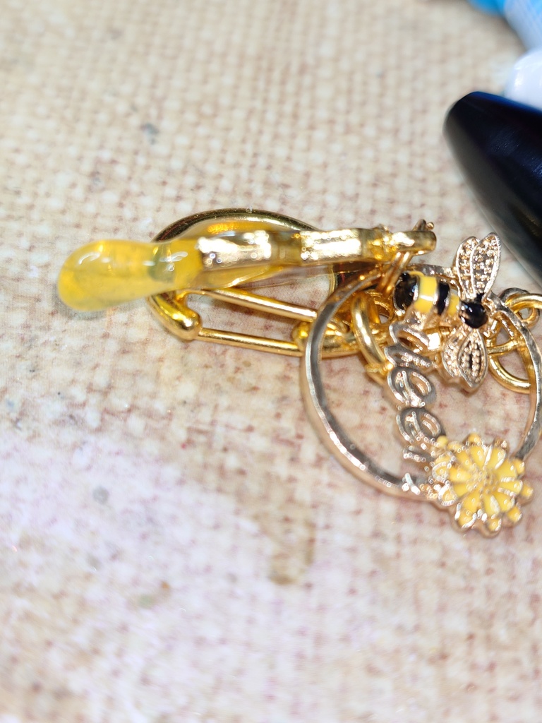 Honeybee キーホルダー