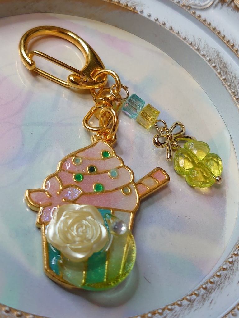 Happyアイス キーホルダー