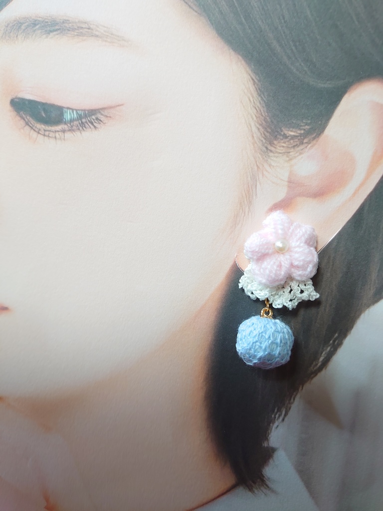 花とレースのイヤリング