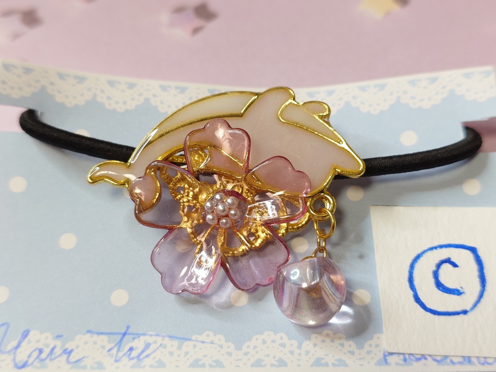 花とイルカの戯れヘアゴム