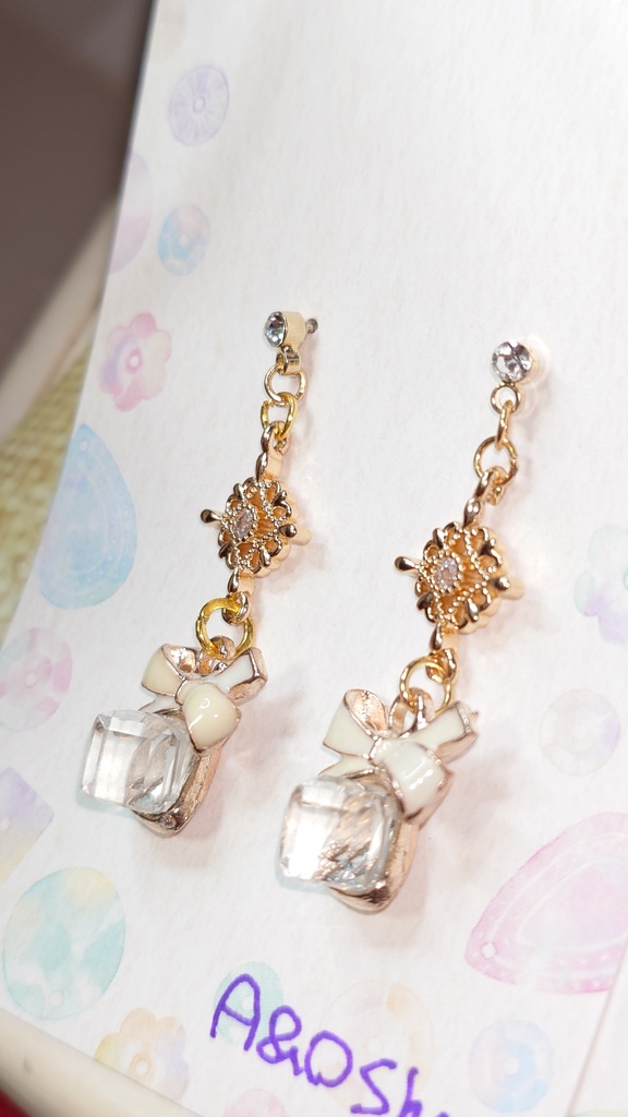 聖なる夜のプレゼント🎁ピアス(イヤリング交換可)