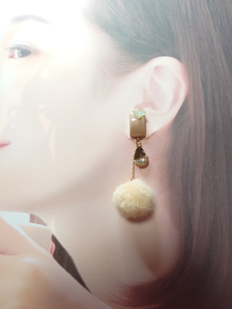 蝶とスイートなひとときイヤリング