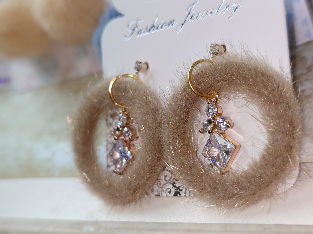 もこピアス(イヤリング交換可)