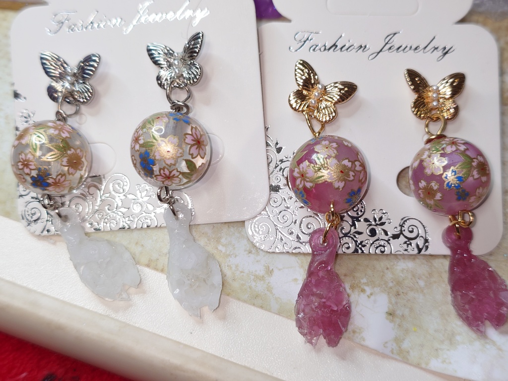 蝶と桜のピアス