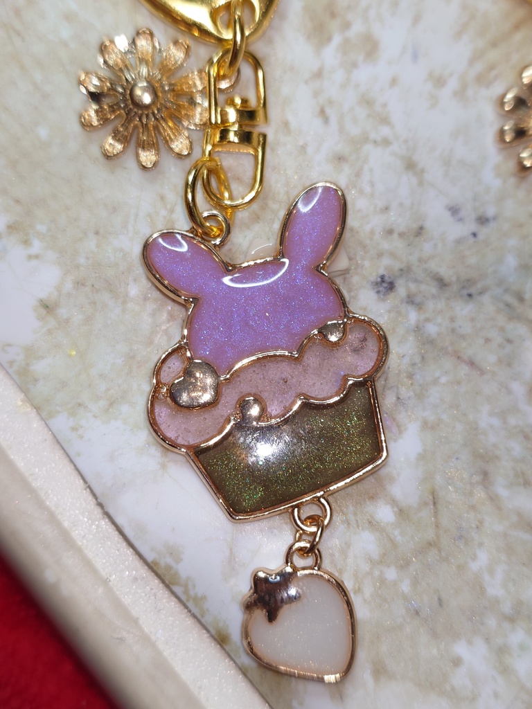 カップケーキキーホルダー(うさぎ、くま)