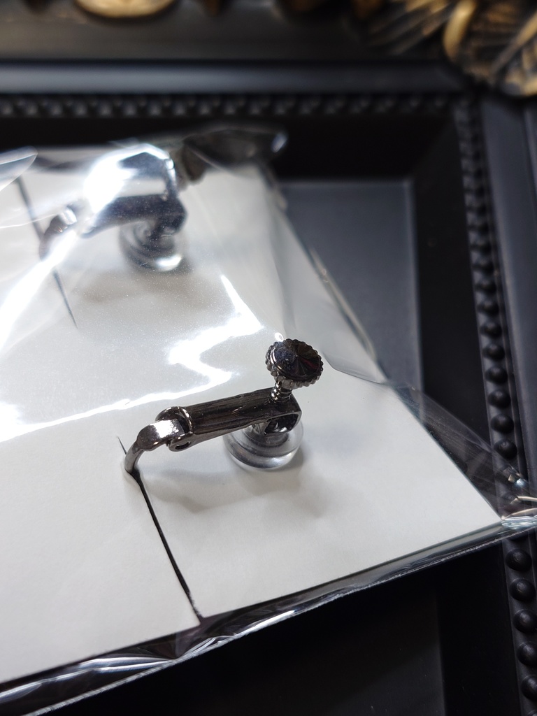 ペンデュラム風イヤリング