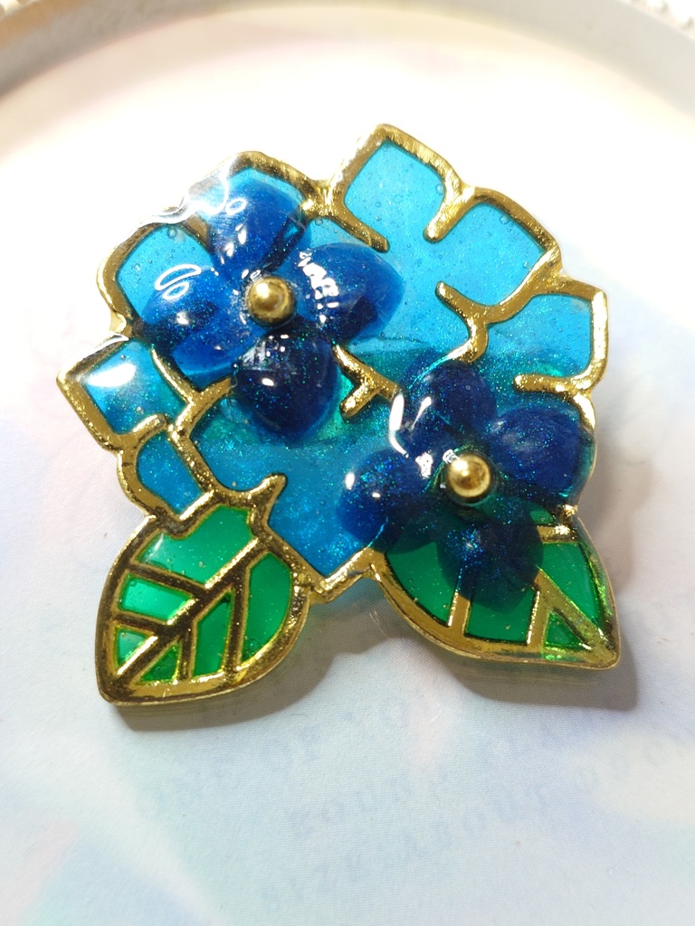 紫陽花のブローチ