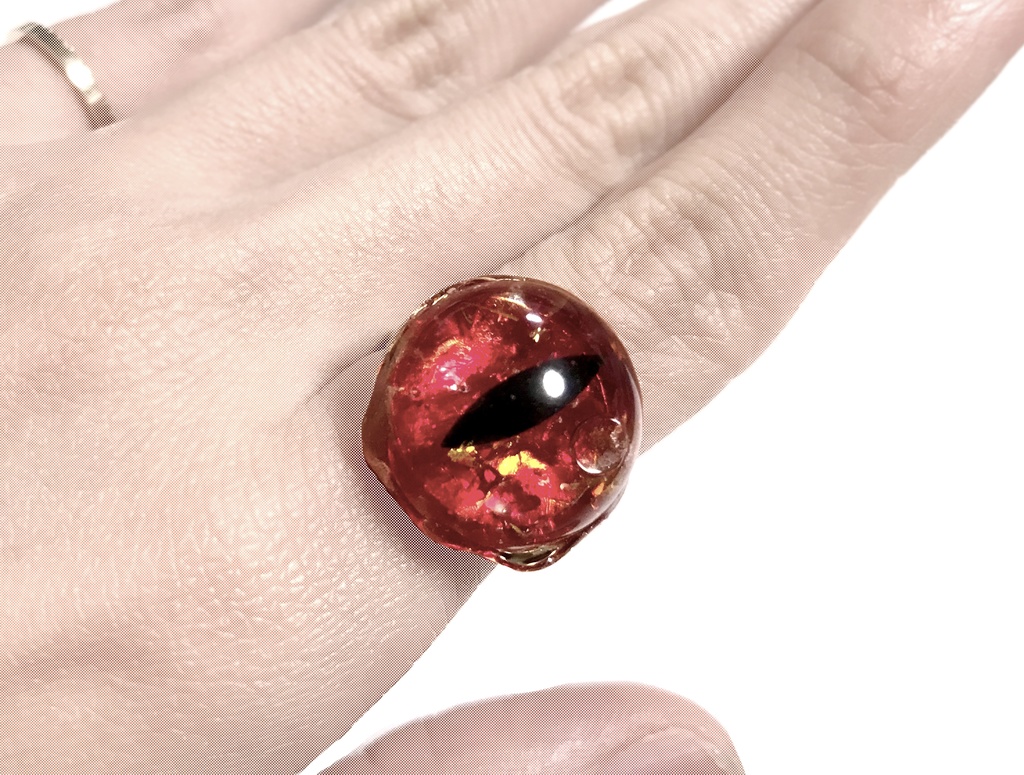 ใๅฑ็คบใ"Eye Eye Hastur" Rings