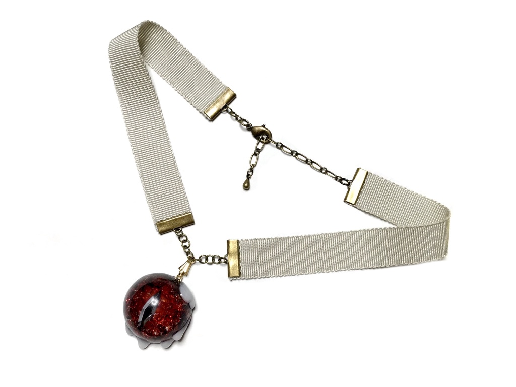 ใๅฑ็คบใ"Eye Eye Hastur" Ribbon Choker