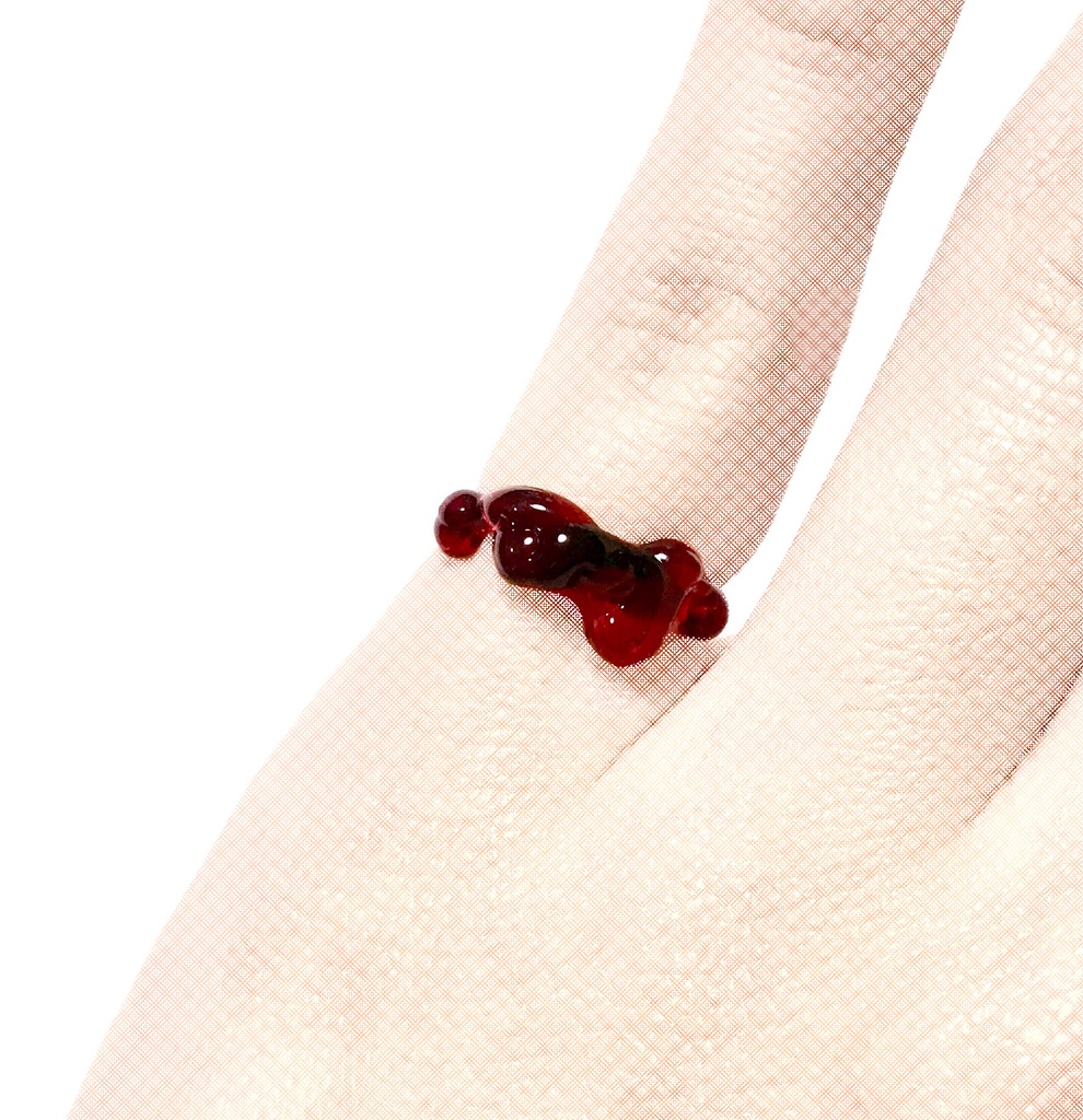 ใๅฑ็คบใ"Bloody Marry" Pinky Rings