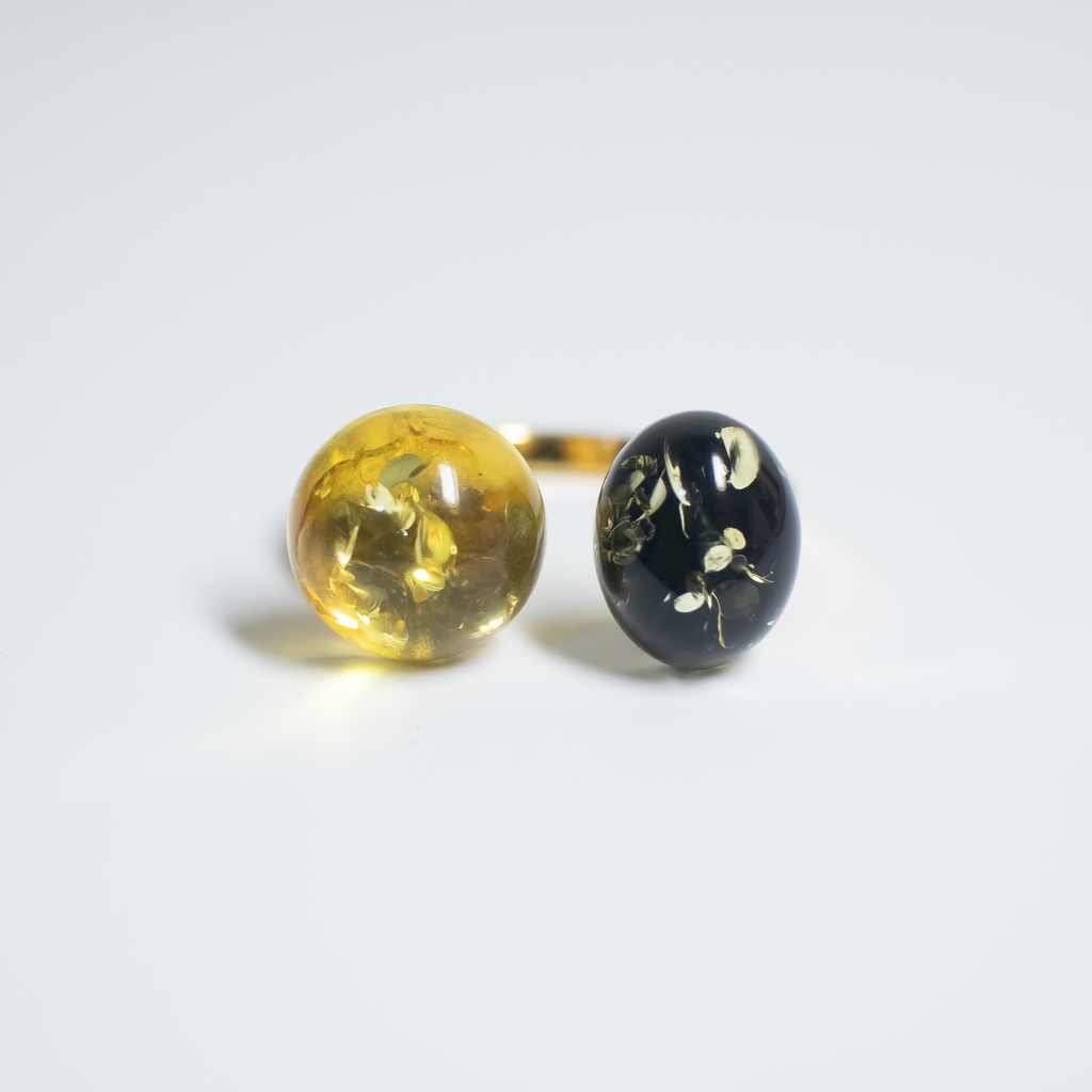 推し色★推しカプカラー★ 天然石 イエロー×ブラック アンバーのフォークリング【フリーサイズ】琥珀 指輪