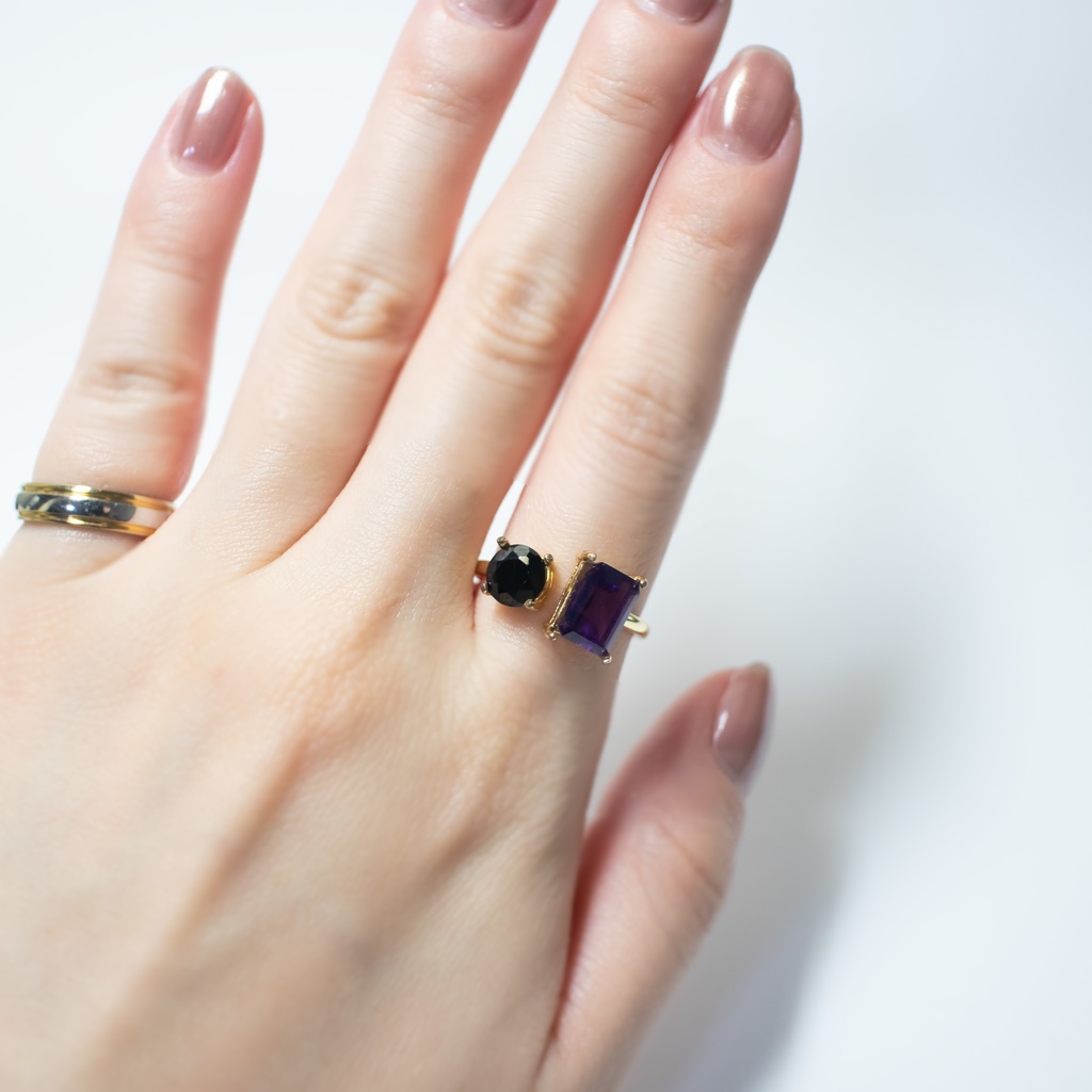 推し色★推しカプカラー★推し誕生石★ 天然石 濃いめアメジスト×ブラックスピネルのフォークリング【フリーサイズ】
