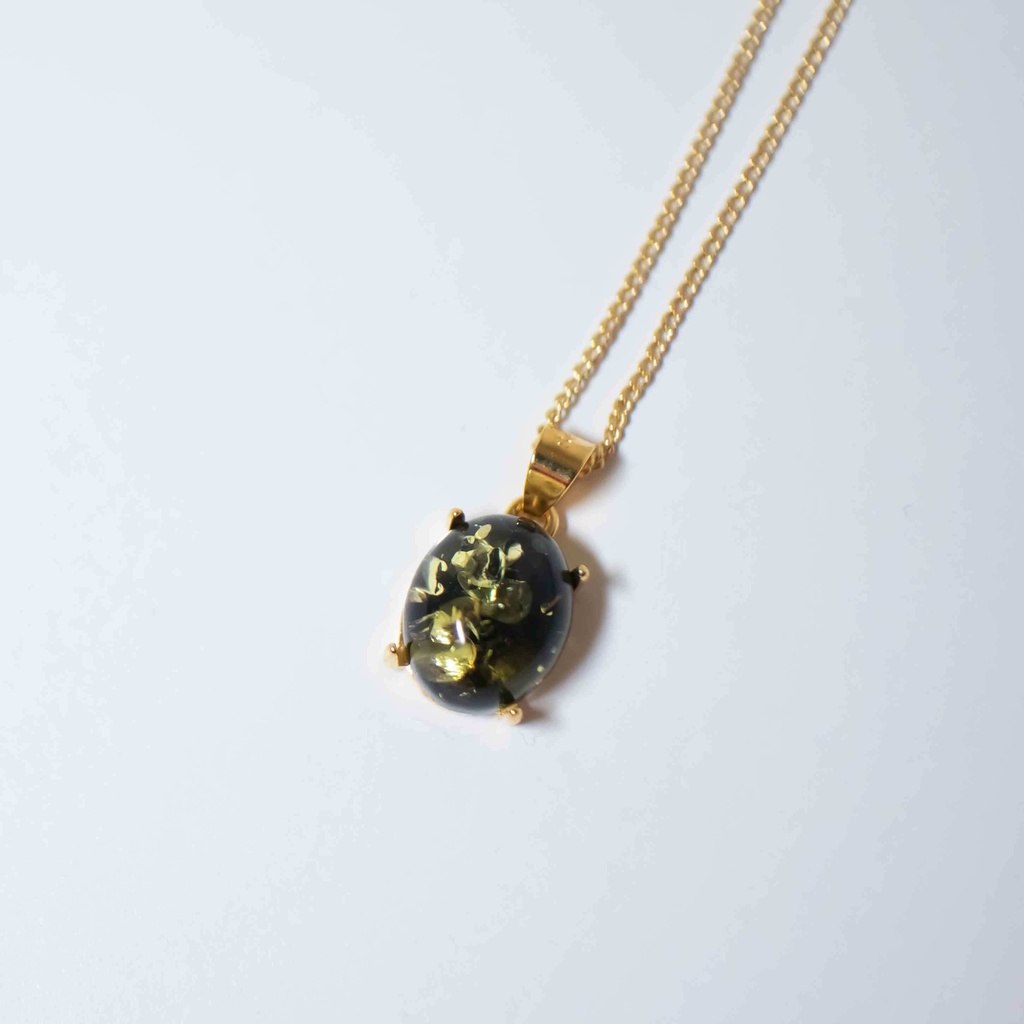 天然石 ブラックカラーアンバー (琥珀) のネックレス【アジャスター付き】