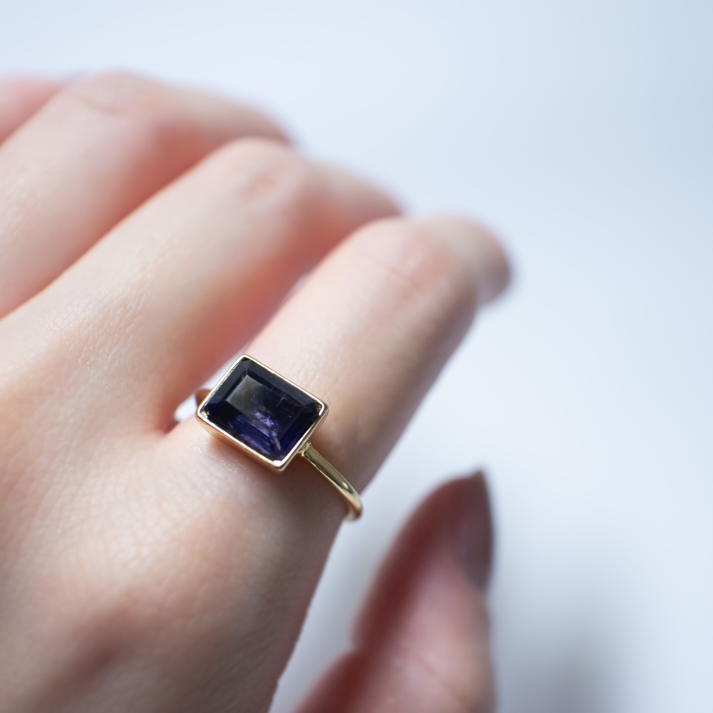 推し色★推し誕生石★3月 天然石 アイオライトのレクタングルリング【10号・13号】