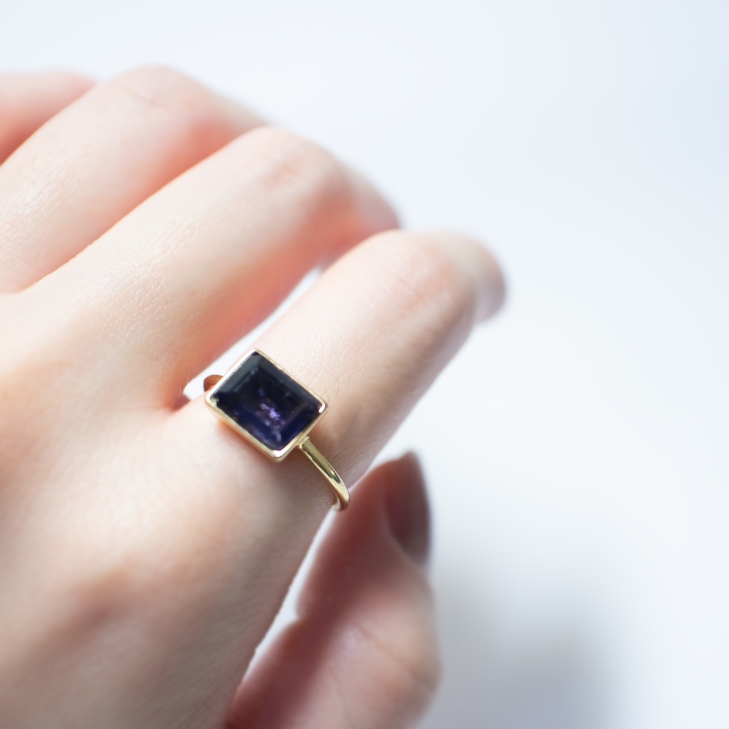 推し色★推し誕生石★3月 天然石 アイオライトのレクタングルリング【10号・13号】