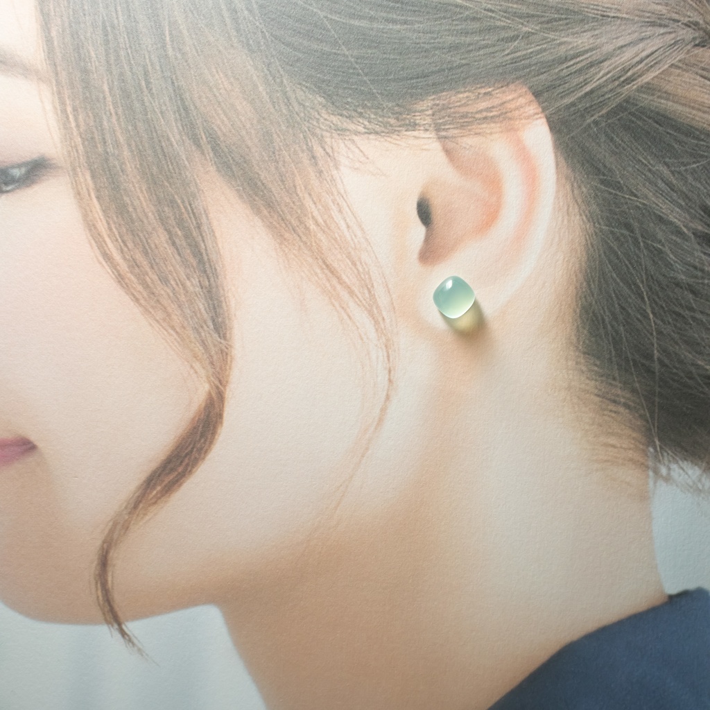 推し色★ 天然石 シーブルーカルセドニーのピアス【サージカルステンレス 金属アレルギー対応】