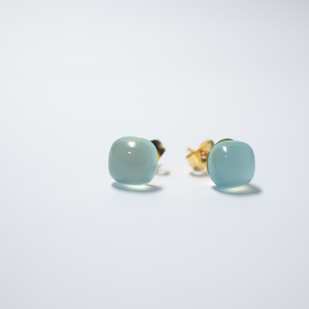 推し色★ 天然石 シーブルーカルセドニーのピアス【サージカルステンレス 金属アレルギー対応】