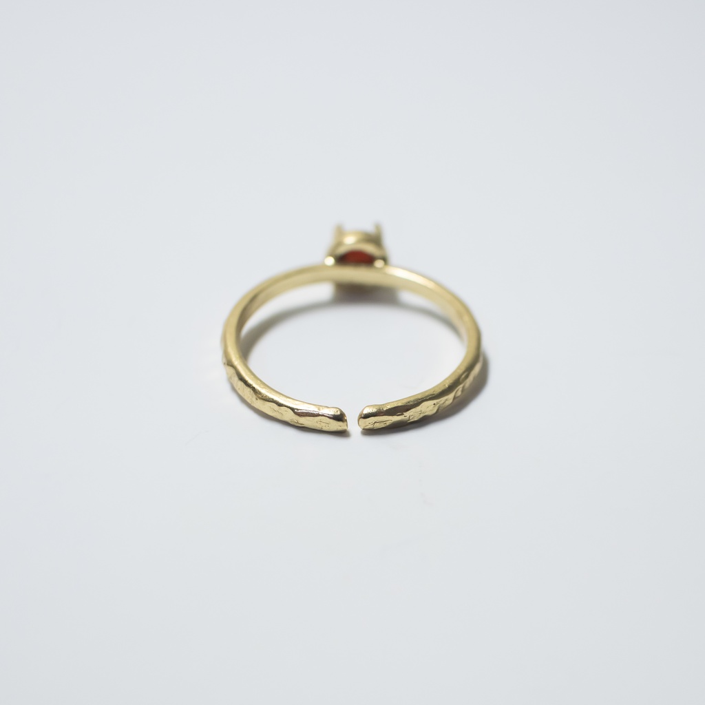 推し色★推し誕生石★天然石 モザンビークガーネットの鎚目ハンマードリング【フリーサイズ】