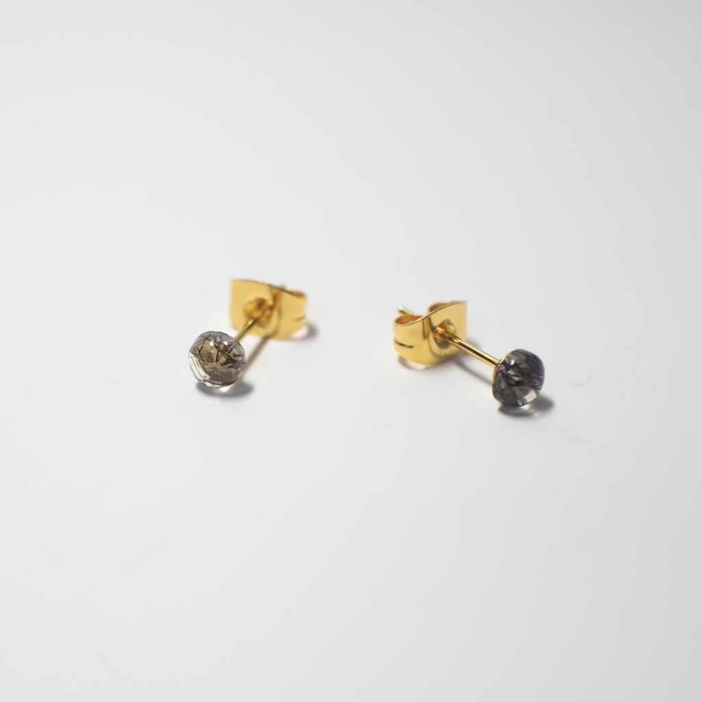 天然石 トルマリンクォーツの小粒ピアス【サージカルステンレス 金属アレルギー対応】