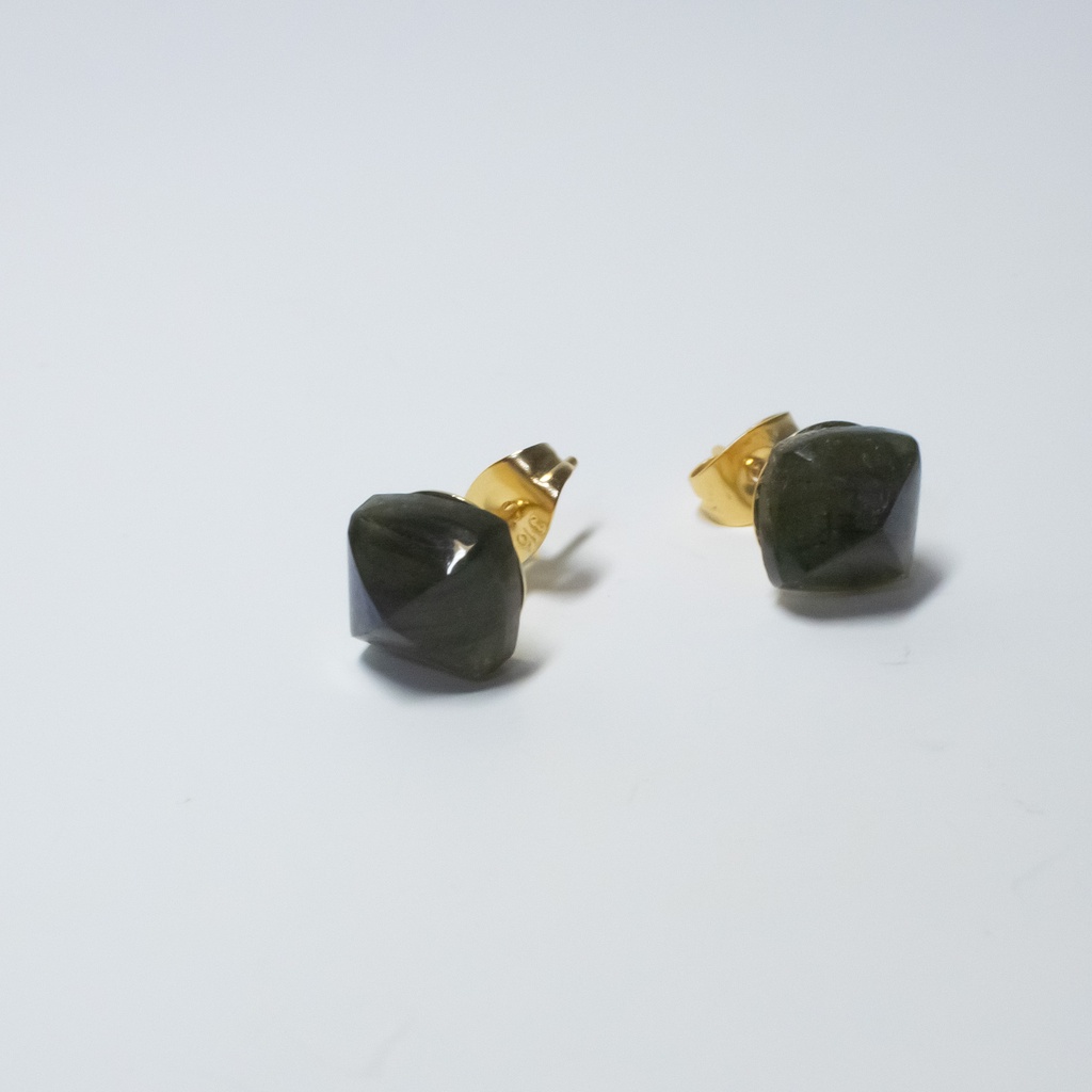 天然石 ラブラドライトの一粒ピアス【サージカルステンレス 金属アレルギー対応】