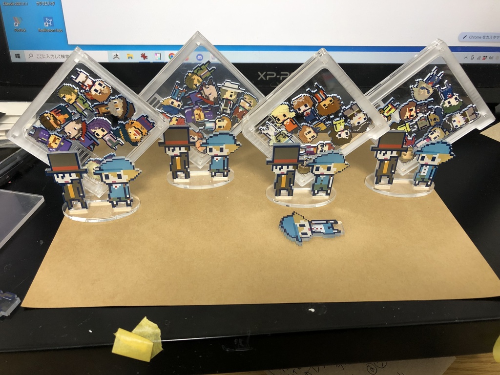 シャカシャカさせれないことものないアクスタの組み立てキット