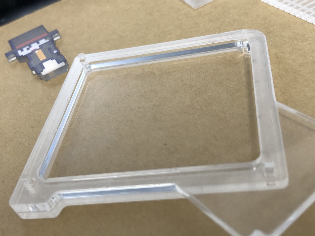 シャカシャカさせれないことものないアクスタの組み立てキット