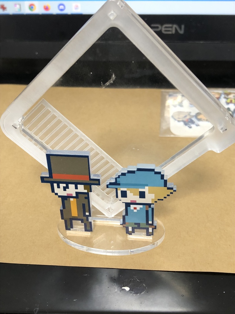 シャカシャカさせれないことものないアクスタの組み立てキット