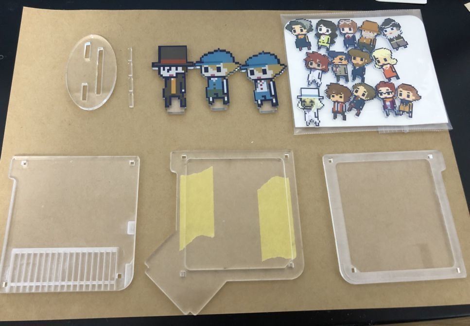 シャカシャカさせれないことものないアクスタの組み立てキット