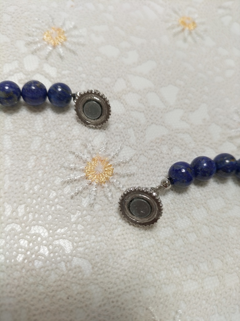 天然石ラピスラズリ(無着色)のマグネット式ネックレス