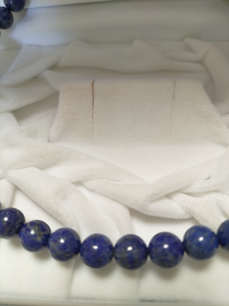 天然石ラピスラズリ(無着色)のマグネット式ネックレス