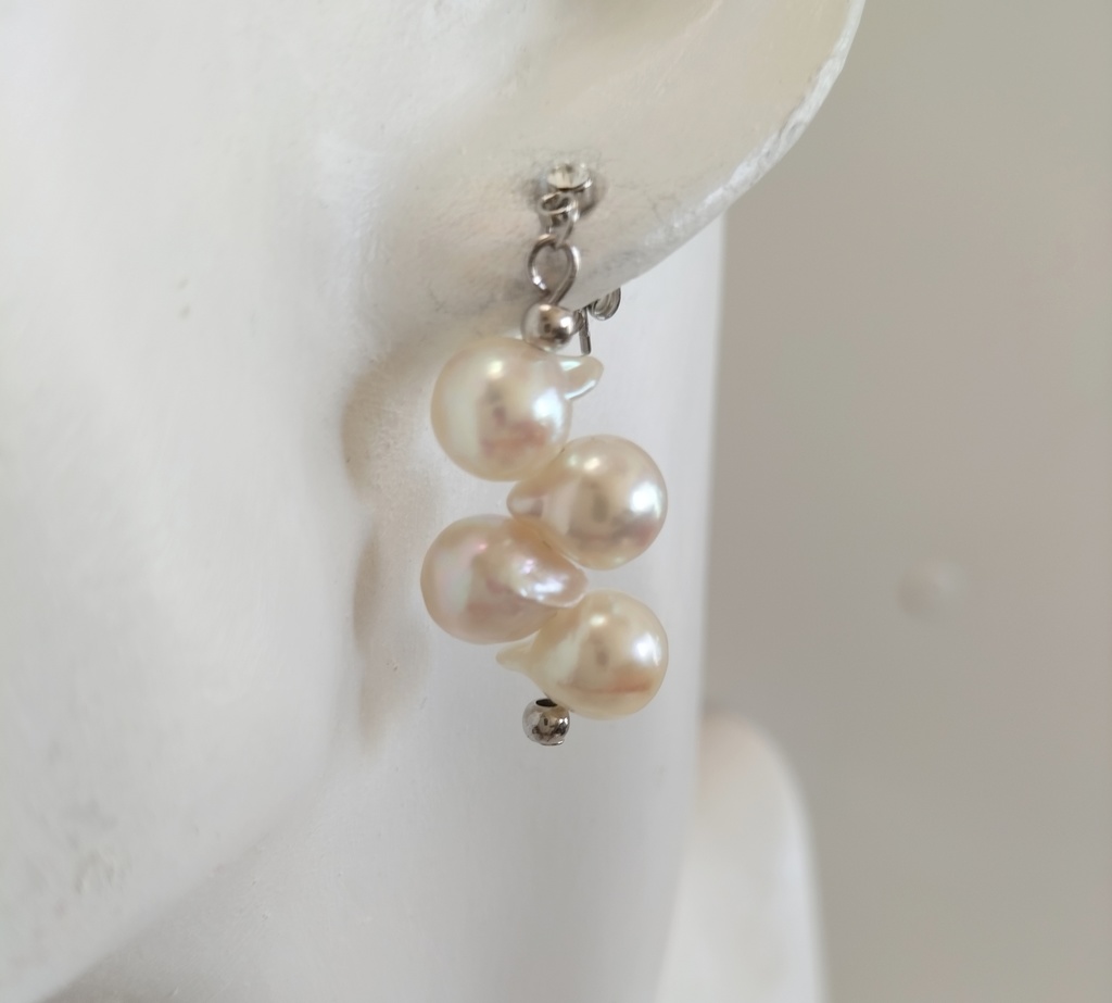 あこや真珠(日本産)クレオパトラ珠のピアス