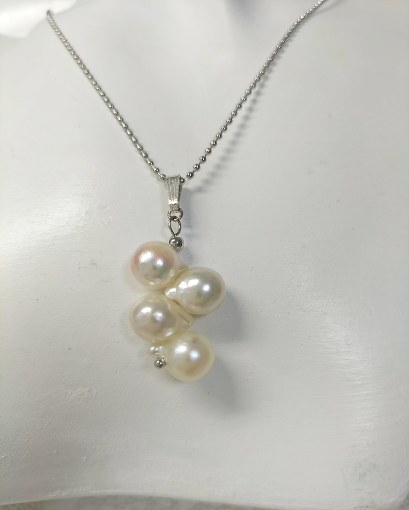 あこや真珠(日本産)のクレオパトラ珠のネックレス