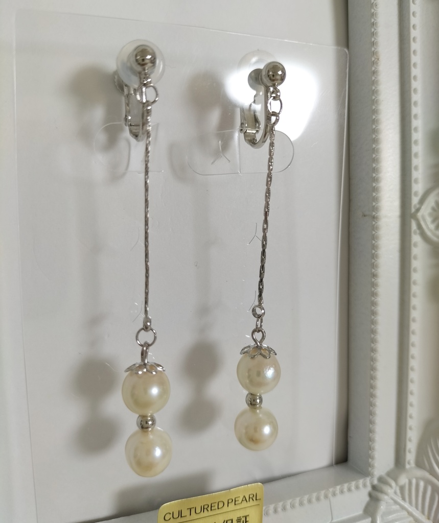 あこや真珠(日本産)のネジバネ式イヤリング