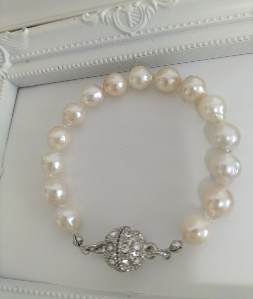 あこや真珠(日本産)のマグネット式ブレスレット