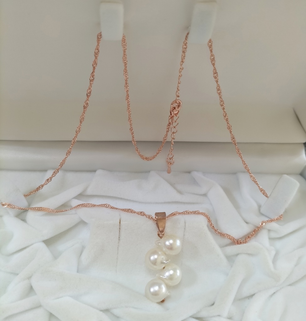 あこや真珠 クレオパトラ珠(日本産)のネックレス