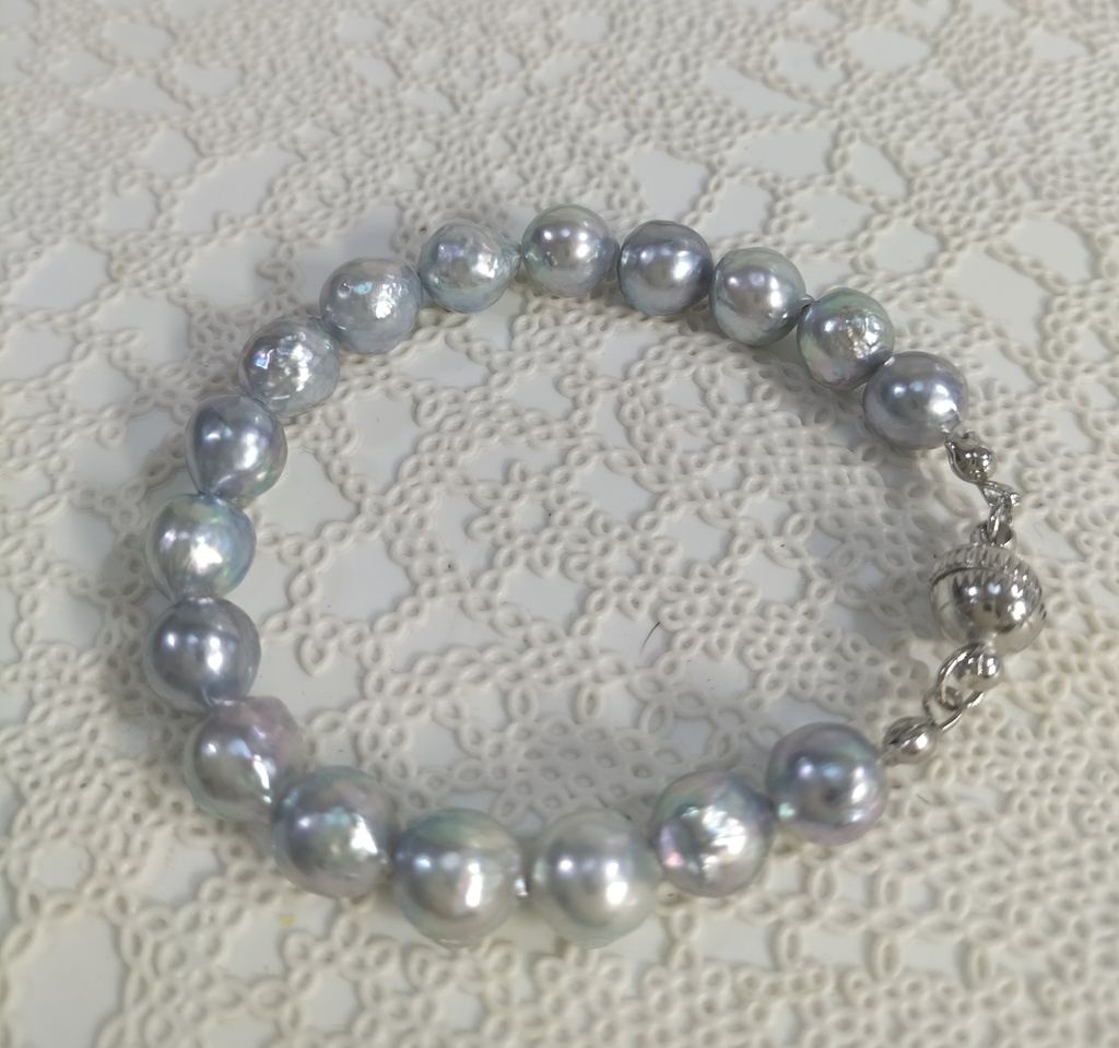 あこや真珠(日本産)のナチュラルグレーカラー珠のマグネット式ブレスレット