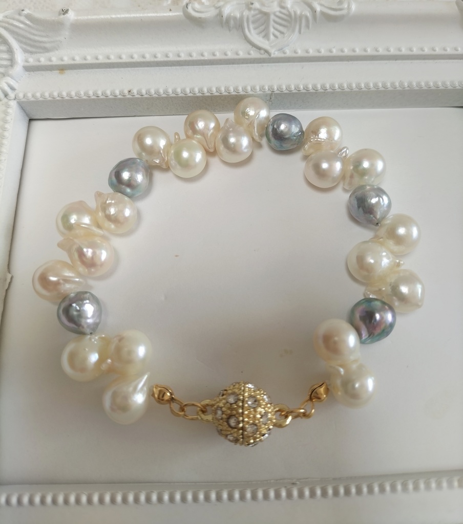 あこや真珠(日本産)のブレスレット