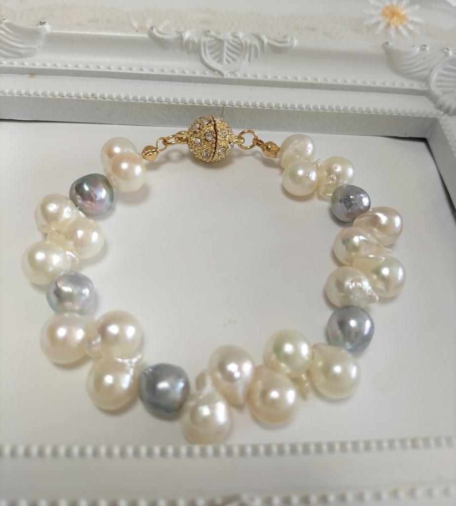 あこや真珠(日本産)のブレスレット