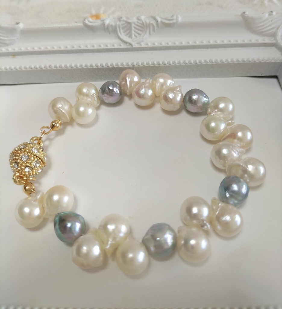 あこや真珠(日本産)のブレスレット
