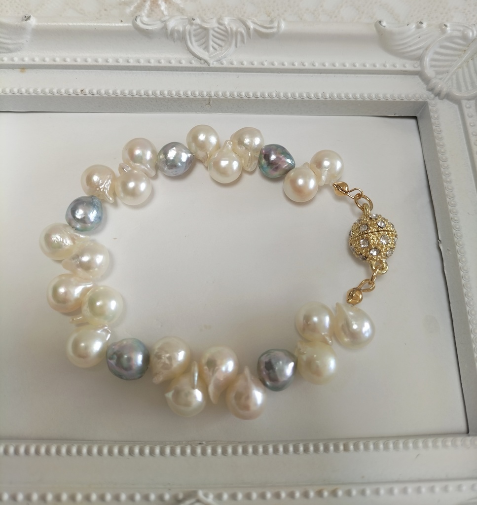 あこや真珠(日本産)のブレスレット