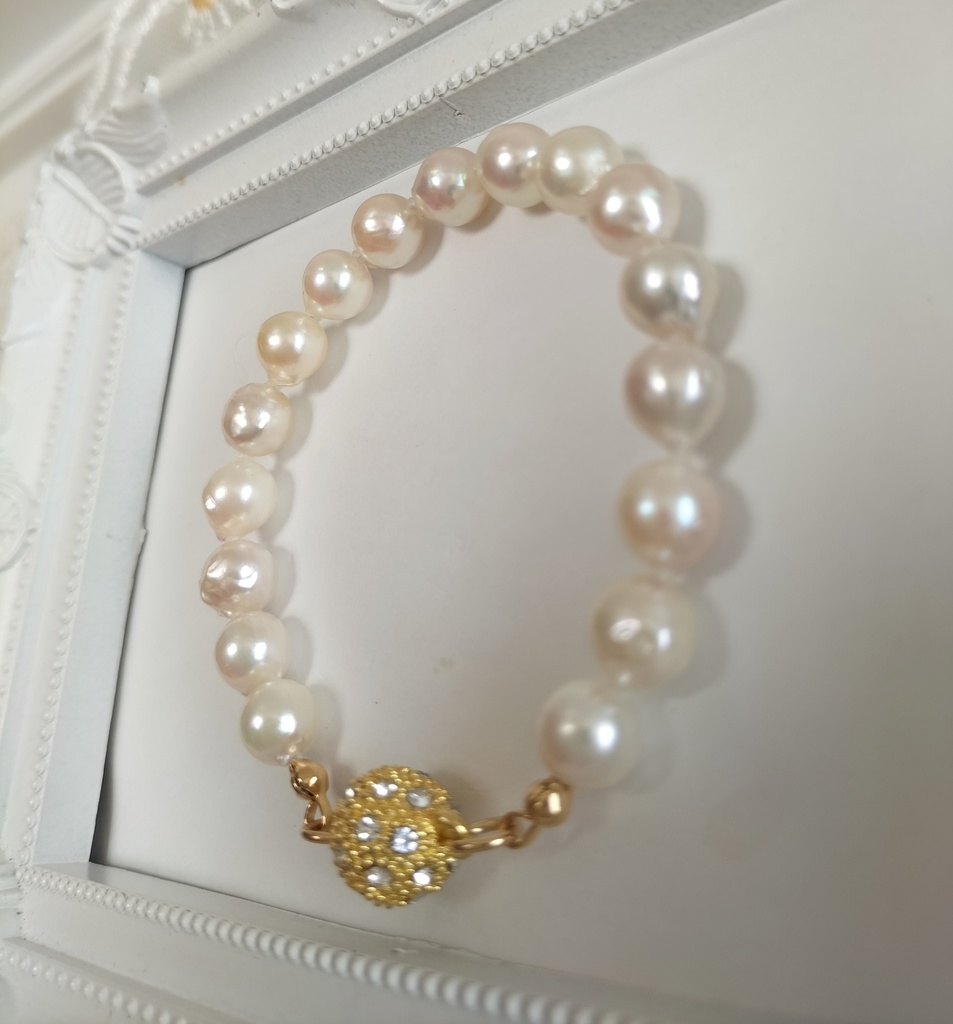 あこや真珠(日本産)のマグネット式ブレスレット