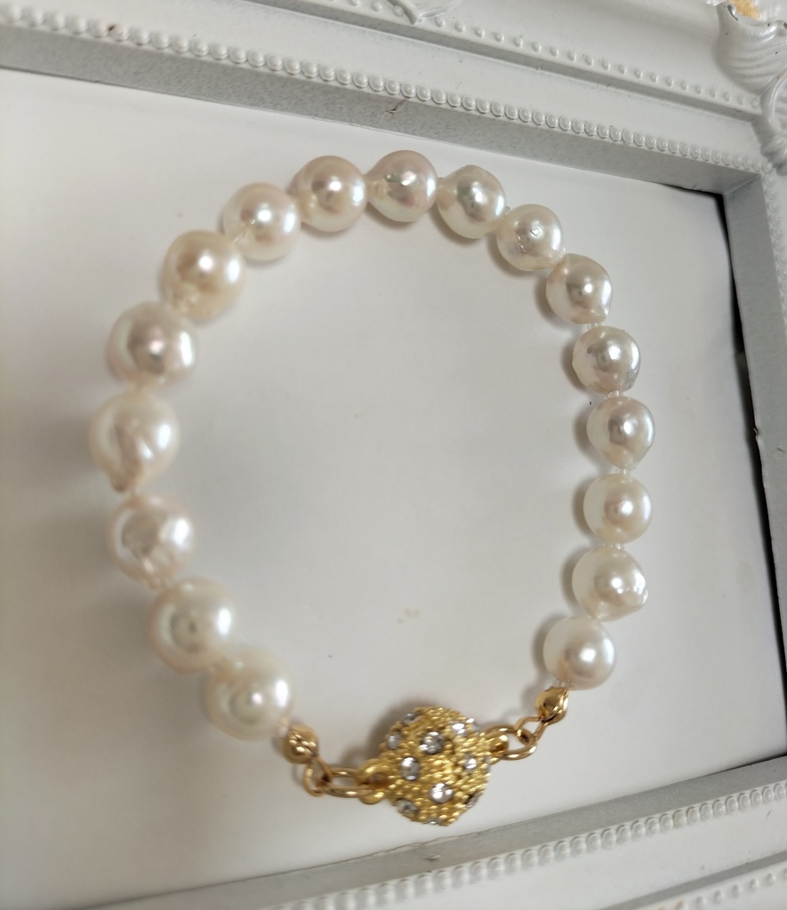 あこや真珠(日本産)のマグネット式ブレスレット