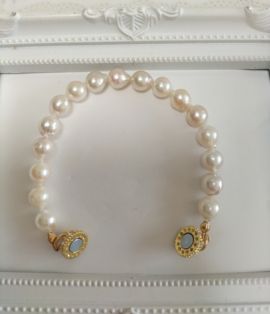 あこや真珠(日本産)のマグネット式ブレスレット