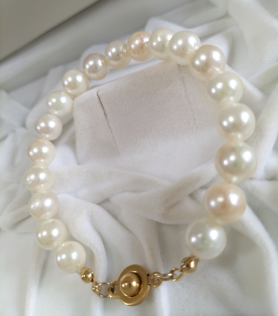 あこや真珠のブレスレット